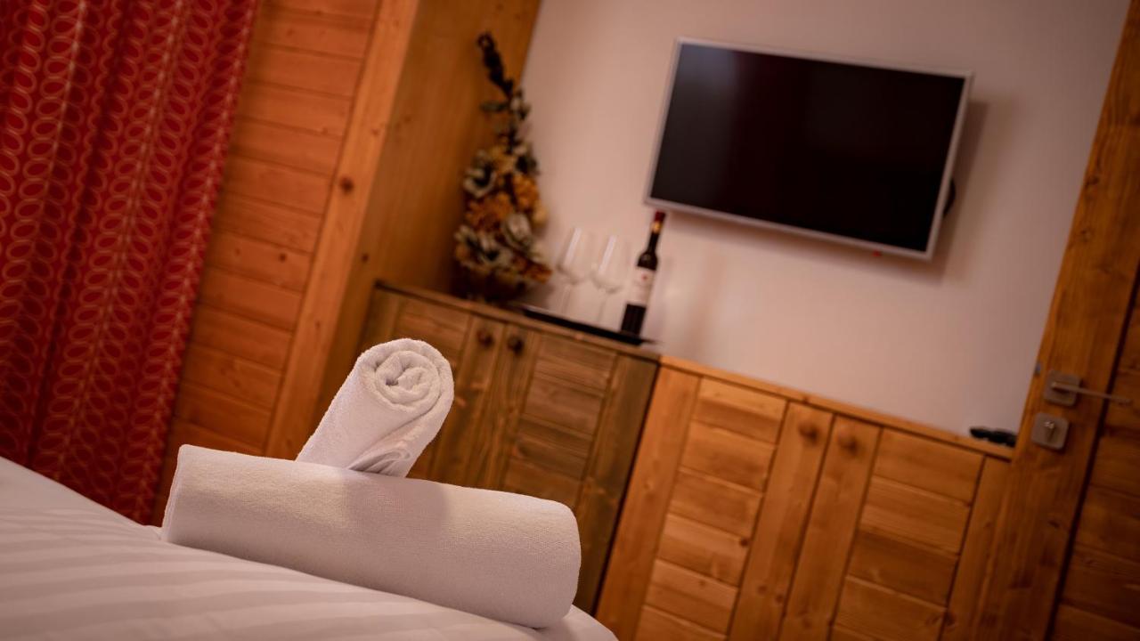 Vila Somani Nova Lesna Ngoại thất bức ảnh