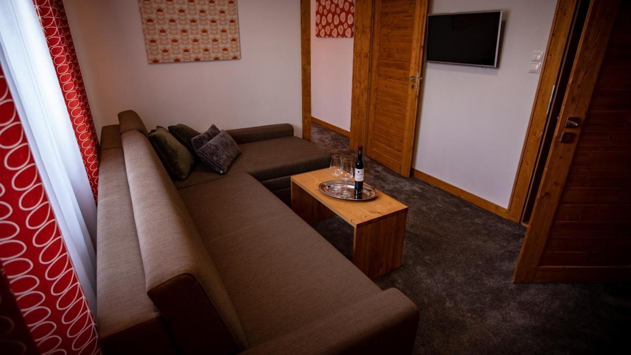 Vila Somani Nova Lesna Ngoại thất bức ảnh